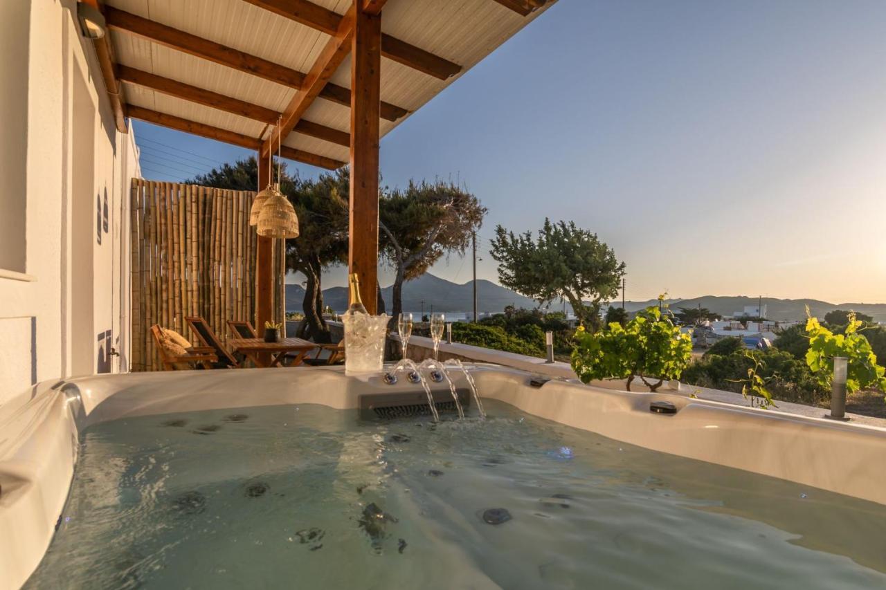 אדאמאס Kallia'S Suites Milos מראה חיצוני תמונה
