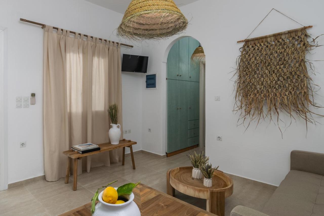 אדאמאס Kallia'S Suites Milos מראה חיצוני תמונה