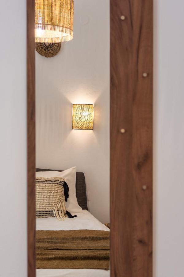 אדאמאס Kallia'S Suites Milos מראה חיצוני תמונה