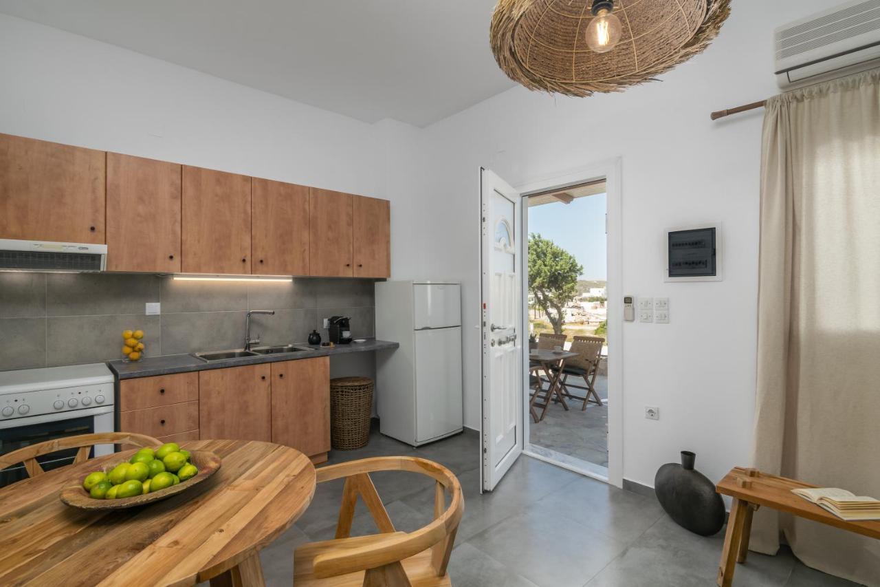 אדאמאס Kallia'S Suites Milos מראה חיצוני תמונה