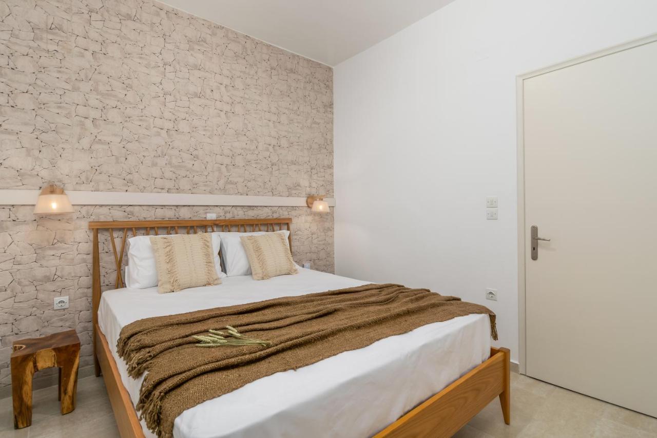 אדאמאס Kallia'S Suites Milos מראה חיצוני תמונה