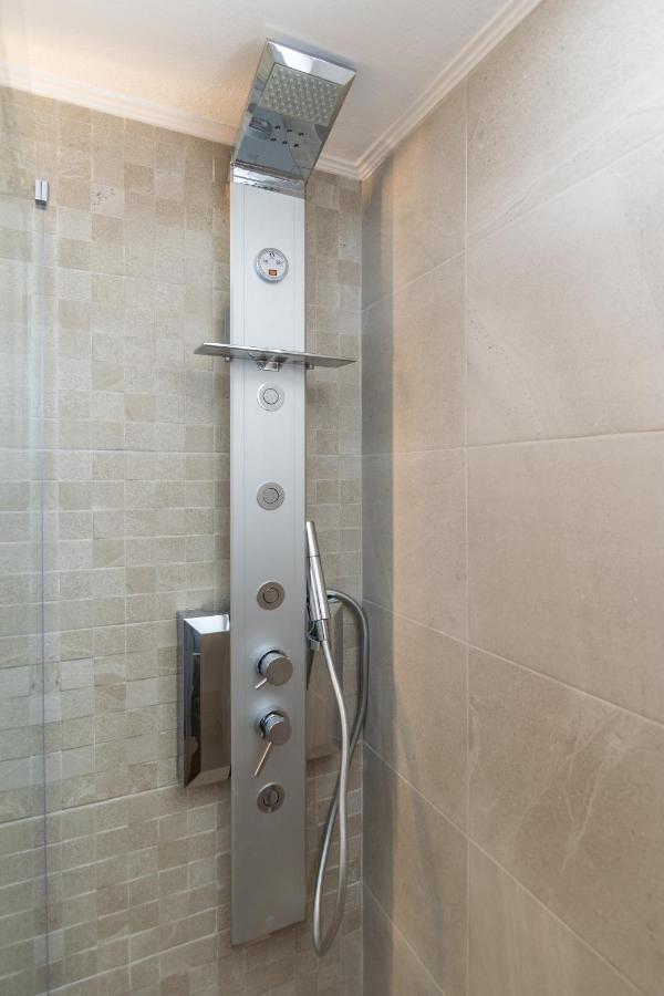 אדאמאס Kallia'S Suites Milos מראה חיצוני תמונה