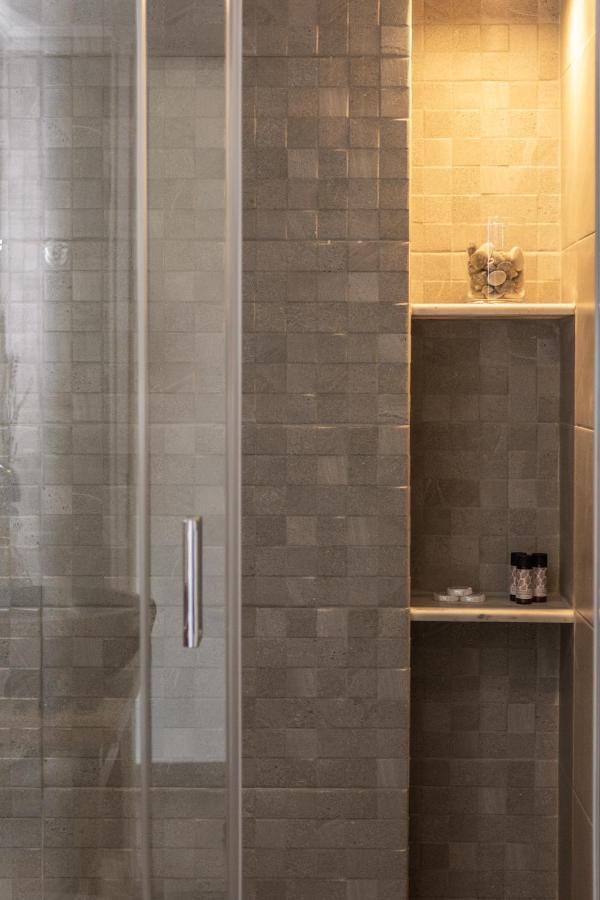 אדאמאס Kallia'S Suites Milos מראה חיצוני תמונה